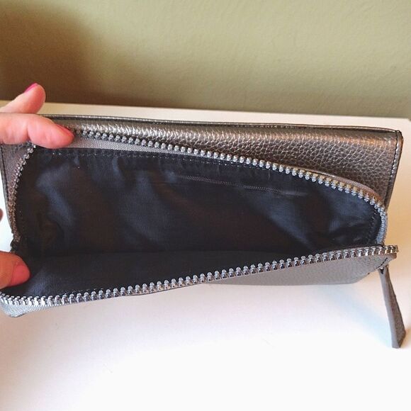 Tahari Metallic Silver Vegan Protective Lining 8" Trifold Wallet Clutch - Picture 13 of 15